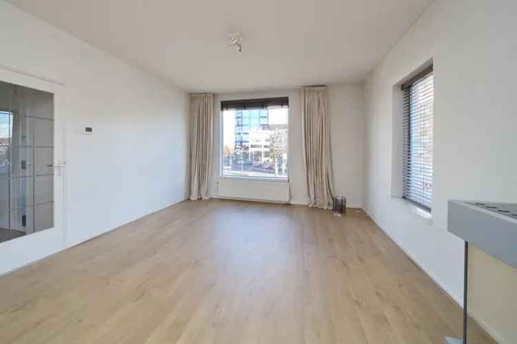 Hoek appartement 3 balkons 2 slaapkamers 67m2