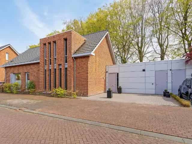 Te koop Goirle: Instapklare Semi-bungalow 126m2