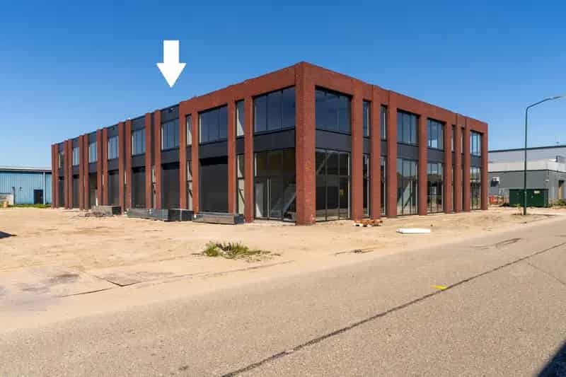 Bedrijfshal te huur Giessen 117m² Moderne unit MKB
