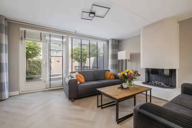 Huis te koop Zoetermeer 5 kamers luxe keuken badkamer tuin