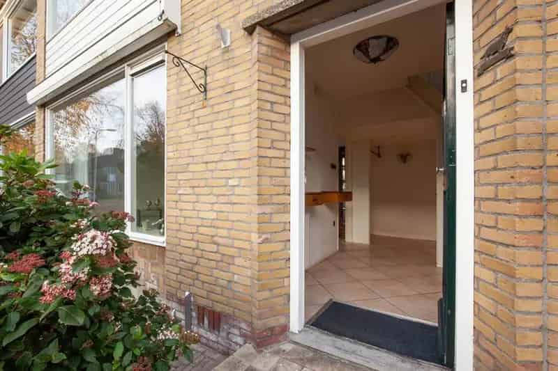 4 Slaapkamer Tweekapper Aan Water Met Tuin
