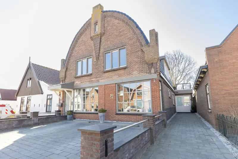 Luxe Waterwoning 258m2 4 slaapkamers Dakterras