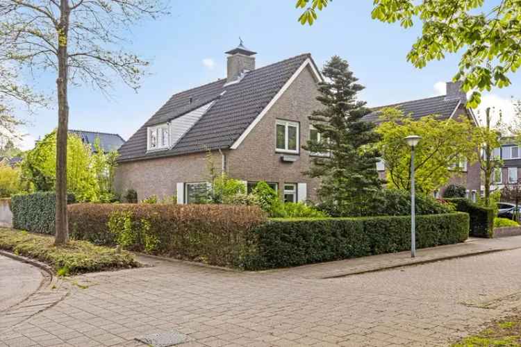 6 Slaapkamers Vrijstaand Huis Veldhoven Ruime Tuin Garage
