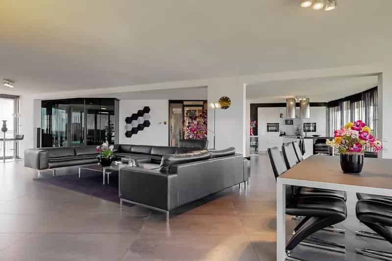 Luxe Penthouse Alphen aan den Rijn 244m2 3 slaapkamers groot dakterras