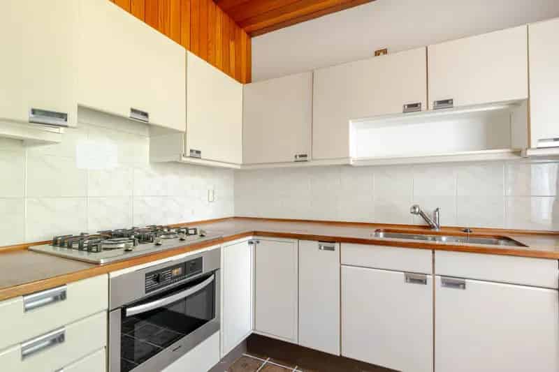 Vrijstaande woning Papendrecht 114m2 118m2 Ruime Tuin Renovatie