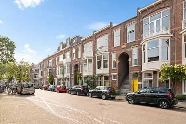 3 Kamer Bovenwoning Valkenboskwartier 90m2 2 Balkons