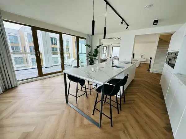 Appartement Te Huur in Rotterdam, Zuid-Holland