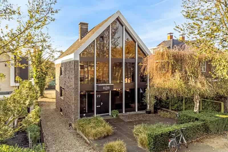 Kantoorpand Amstelveen 358m² te koop Geschikt voor bewoning