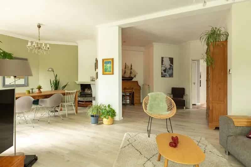 Huis te koop Hilversum Diependaalselaan: 4 woonlagen, garage en tuin