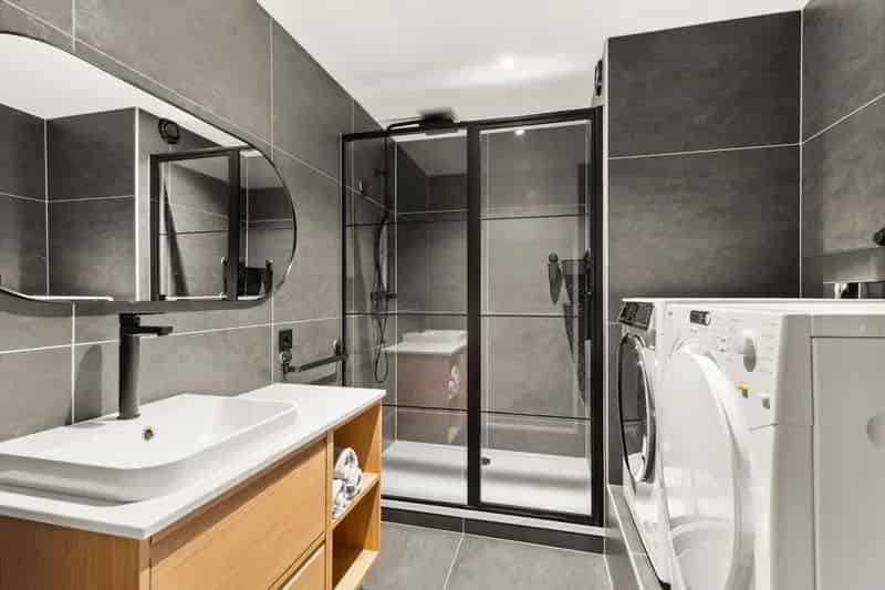 Appartement te koop Almere Stadshart gerenoveerd 3 kamers