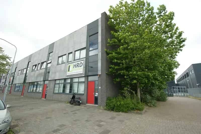 Bedrijfshal Haarlem 300m2 te huur De Waarderpolder