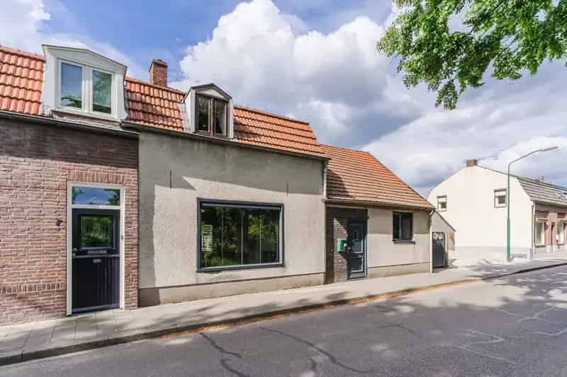Huis Te Koop , 9, Parallelweg, Budel-Schoot, Noord-Brabant