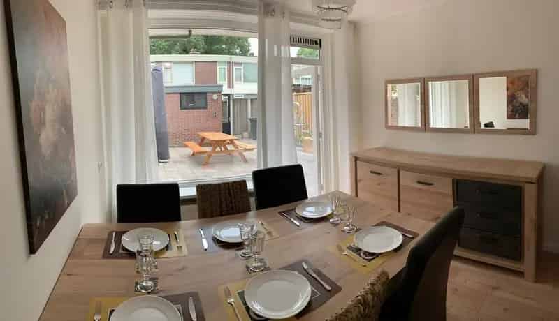 Gemeubileerde Tussenwoning Enschede Noord Nabij Winkelcentrum