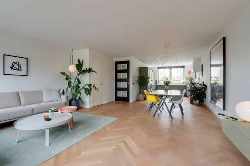 Huis te koop Tudorpark Hoofddorp 173m2 4 slaapkamers Aan het water