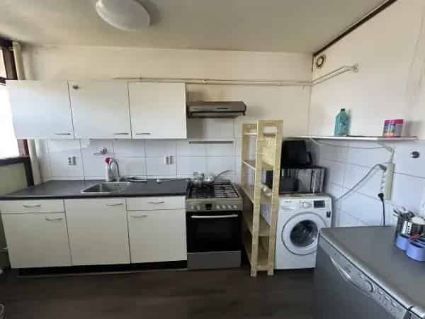 Appartement 3 slaapkamers nabij metrostation Slotplein