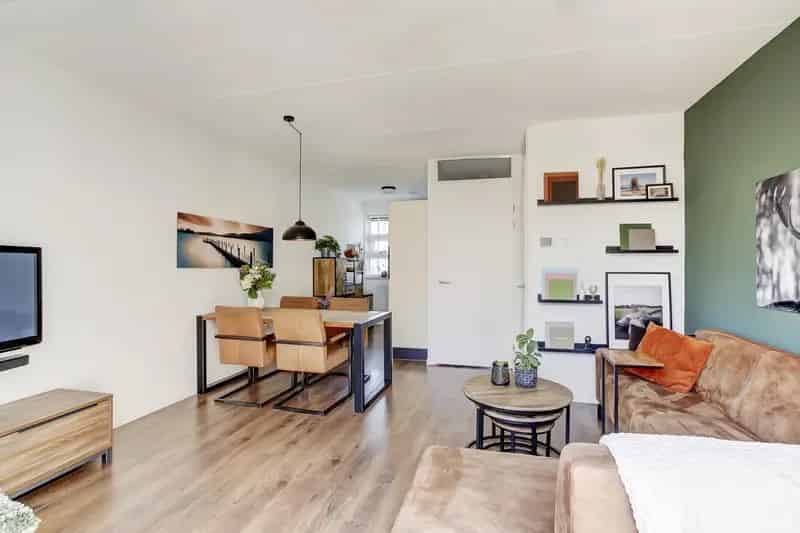 Instapklare Starterwoning Dronten Diepe Tuin Berging Achterom Energielabel A