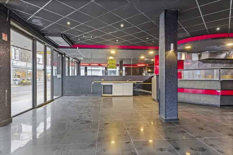 Winkelruimte te huur Zaandam 330m² Centrum