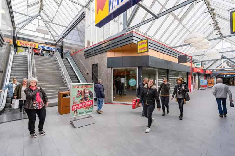 Winkel te Huur Oosterhout Arendshof 198m2