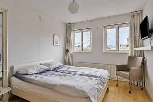 Ruime Tweekapper Wouw 4 Slaapkamers Moderne Badkamer Zonnige Tuin