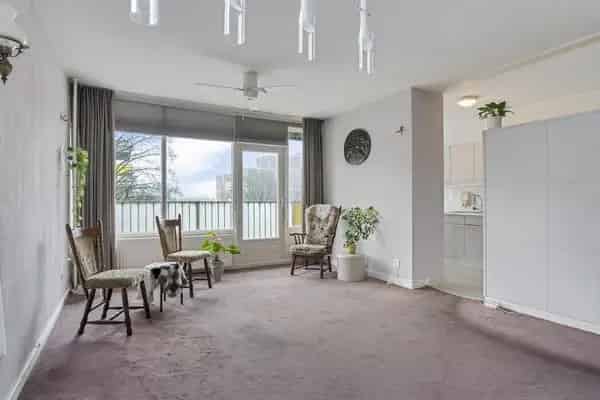Ruim 3-kamer hoekappartement Bouwlust en Vrederust