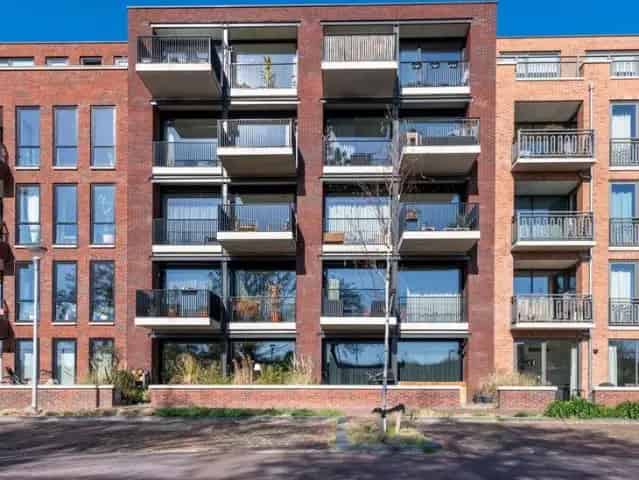 Te Huur Luxe 3 Kamer Appartement Plaza West