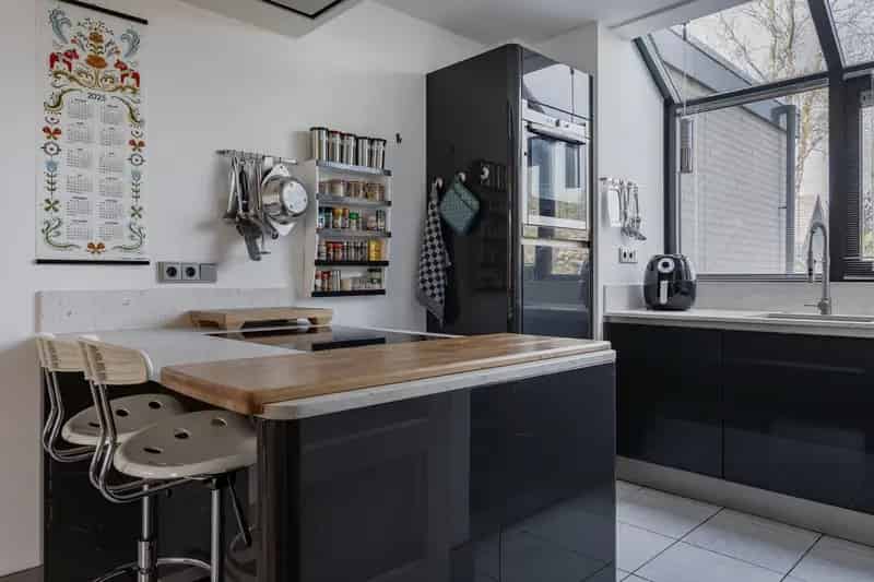 Vrijstaande woning 3 slaapkamers Zuid tuin Garage  Zonnepanelen