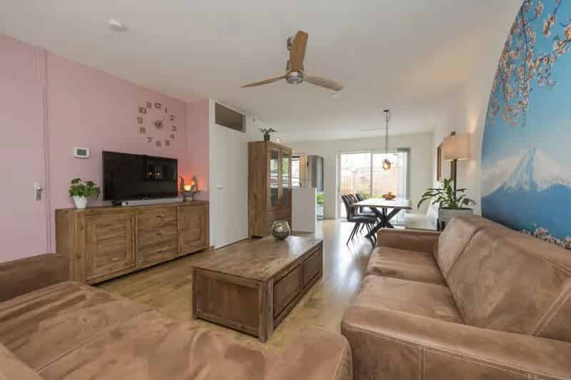 Ruime Tussenwoning Floriande 3 slaapkamers 123m2 tuin Zuid