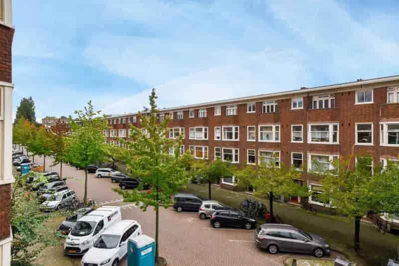 Rivierenbuurt woning nabij A10 en Amstelstation