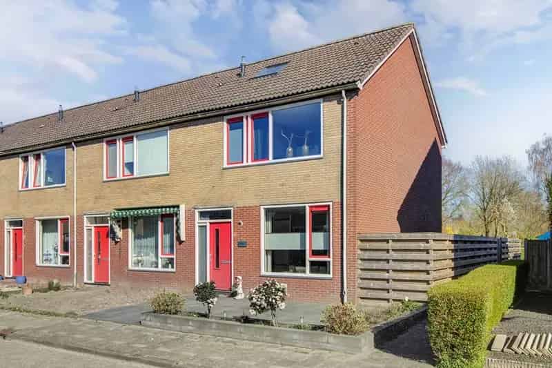 Hoekwoning Lemmer 3 slaapkamers moderne keuken tuin