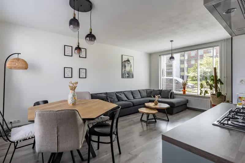 Tussenwoning Terneuzen 3 slaapkamers moderne keuken tuin