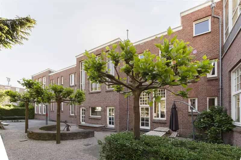 Kantoor te koop Amsterdam Oost 1060m2 gerenoveerd karakteristiek gebouw