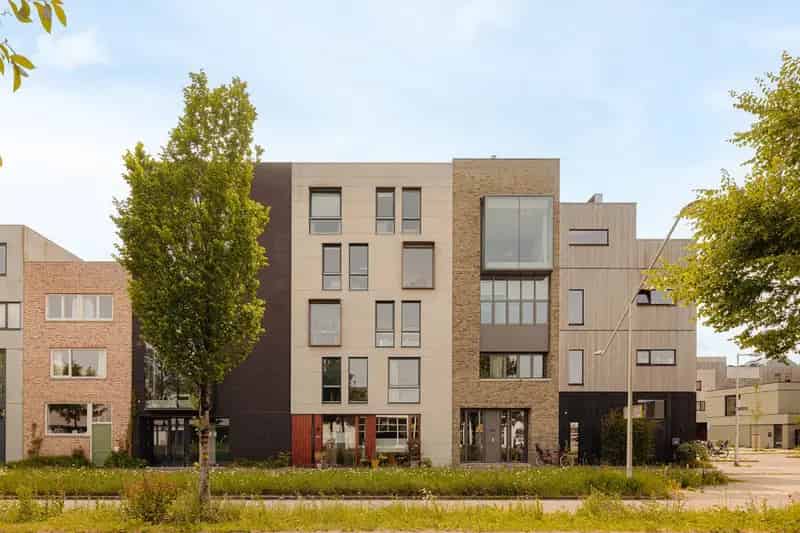 Dubbel benedenhuis Amsterdam Noord 134m2 Tuin Parkeerplaats
