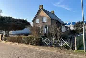 Te Huur: Vrijstaande Woning 5 Kamers Made