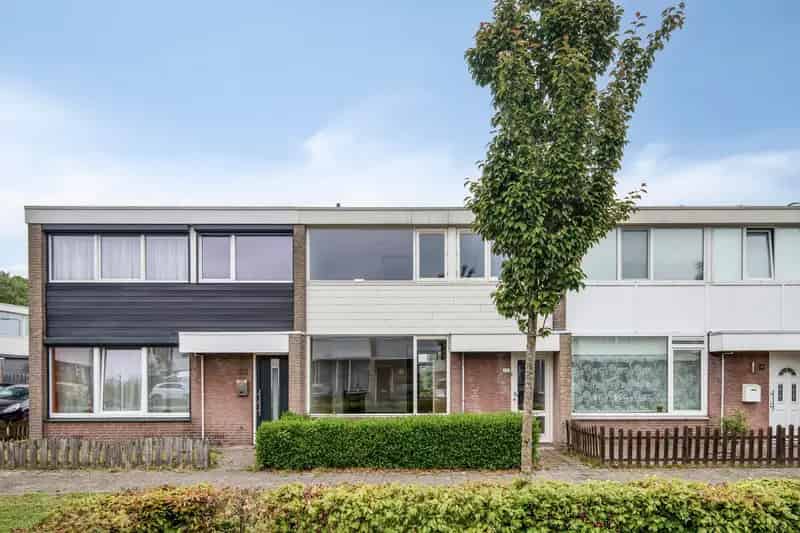 Te Koop: Ruime Tussenwoning Oss 4 Slaapkamers Zonnepanelen Energielabel A