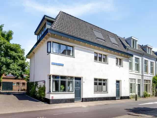 Te Koop: Instapklare gezinswoning 251m2 Amersfoort