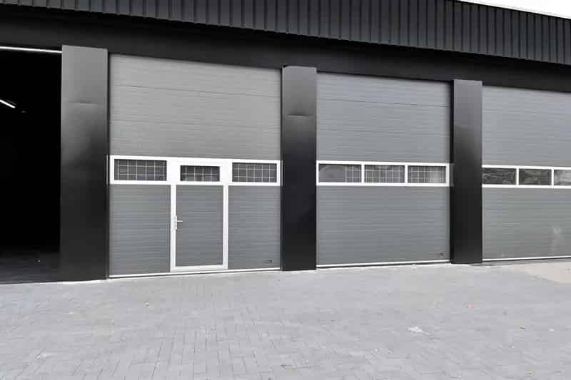Bedrijfshal te Huur Huizen 160m2