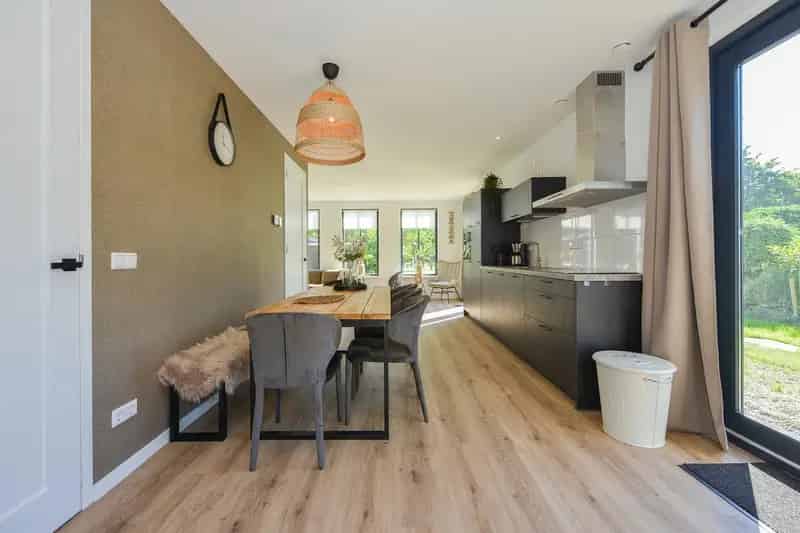 Vrijstaande Vakantiewoning 6 Personen Nabij Zee en Duinen