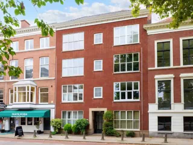 2 Kamer Appartement Zeeheldenkwartier Ruime Tuin