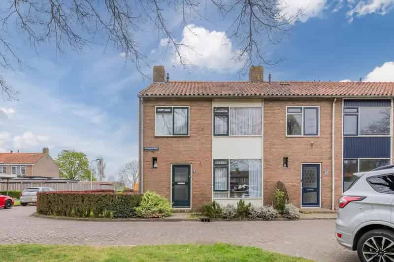 Hoekwoning Hoogeveen Zuid 4 slaapkamers grote tuin