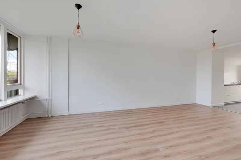 Gerenoveerd 4 5-kamer appartement Driemanspolder