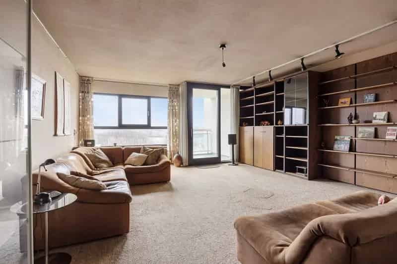 Appartement Kralingen 138m
						2 slaapkamers 3 balkons garagebox