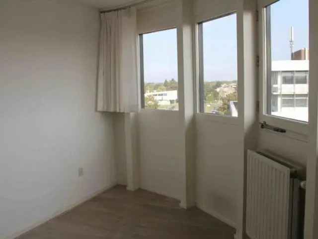 Luxe Penthouse 83m2 Maastricht Prive Berging Parkeerplaats Balkon