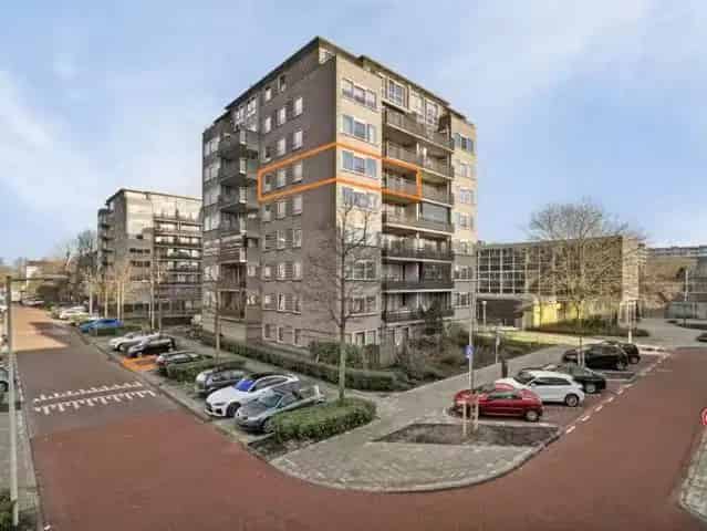 Wildeman 89 Amsterdam: 92m2 3-kamer appartement met balkon en parkeerplaats