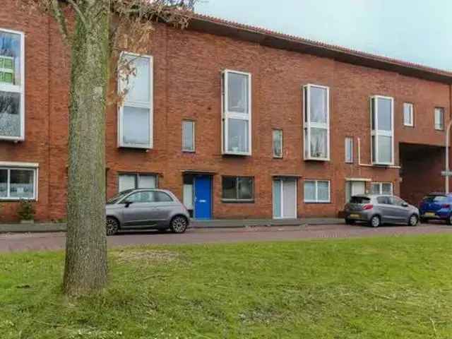 Huis te koop Van der Woudendijk 139 Den Haag
