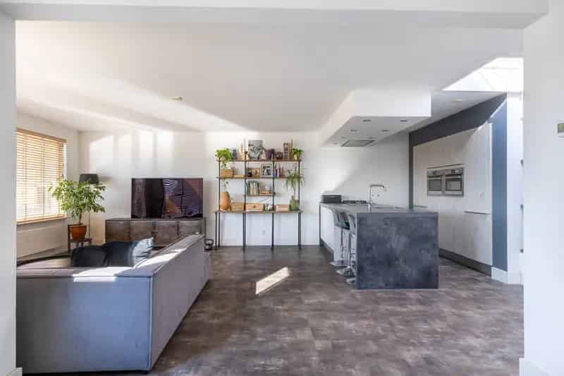 Moderne Tussenwoning Breda Westerpark 3 slaapkamers 50m2 woonkamer