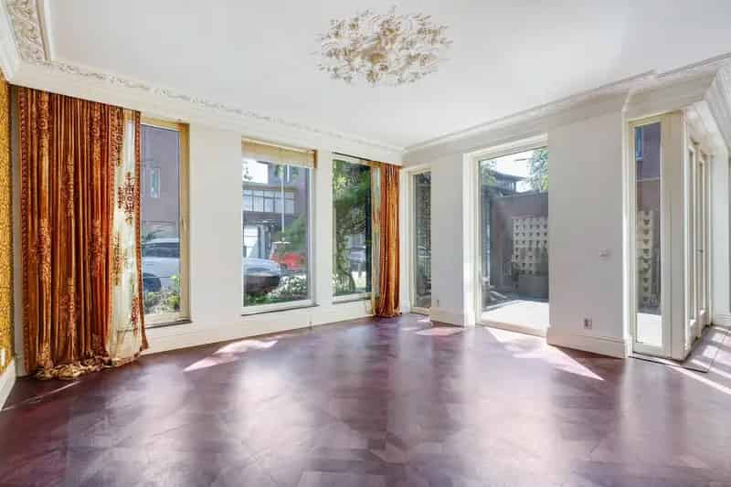Huis te koop: Ruime 4 Slaapkamers Nieuw Spoorwijk