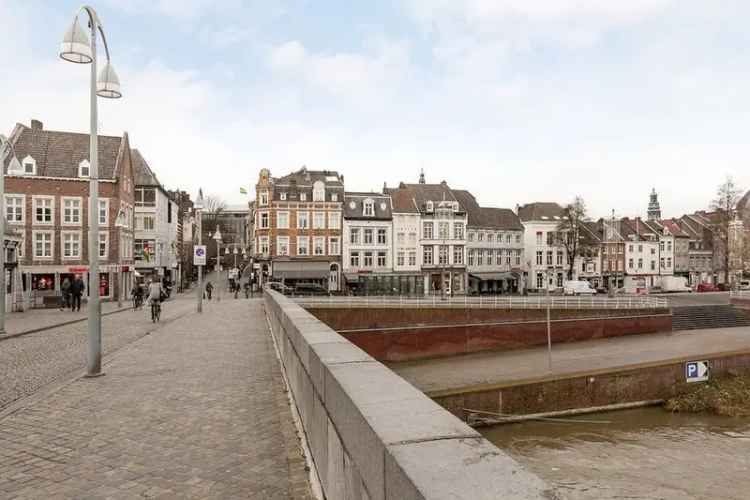 Luxe Appartement Maastricht Centrum Maas uitzicht Dakterras