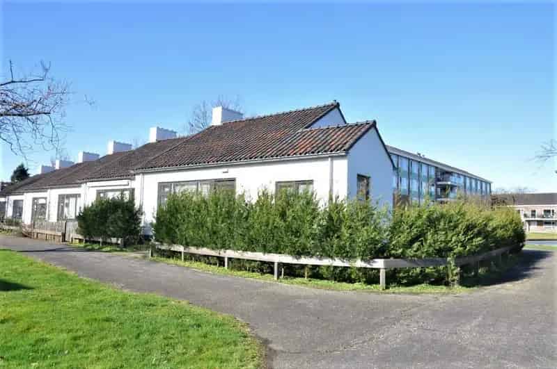 Ruime Hoekwoning te Huur Hazenboslaan Oegstgeest