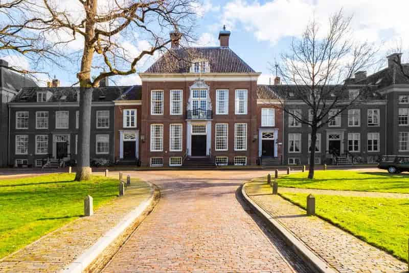 Kantoorruimte te huur Zeist Rijksmonumentaal pand 880m²