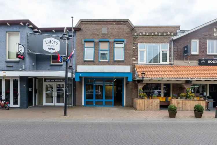 145m2 Winkelruimte met Appartement te Koop Voorhout